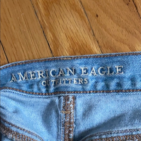 Ripped American Eagle jeans - Picture 2 of 3